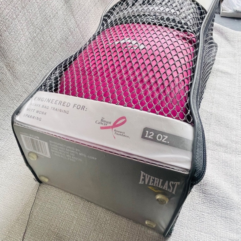 Everlast Fuchsia Boxing Gloves Level 1 - Picture 6 of 8